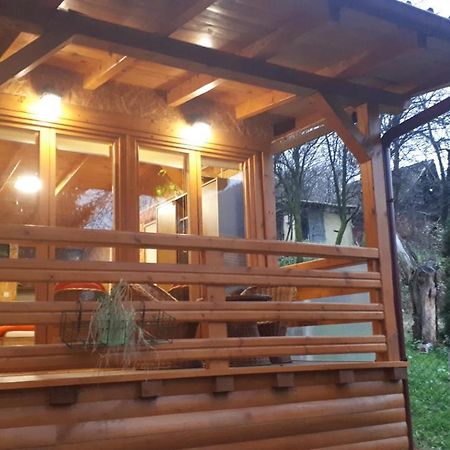 Obiteljski Apartman Borovi Вісоко Екстер'єр фото
