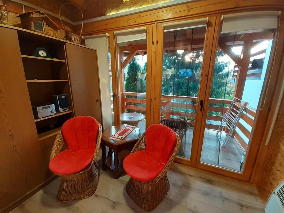 Obiteljski Apartman Borovi Вісоко Екстер'єр фото