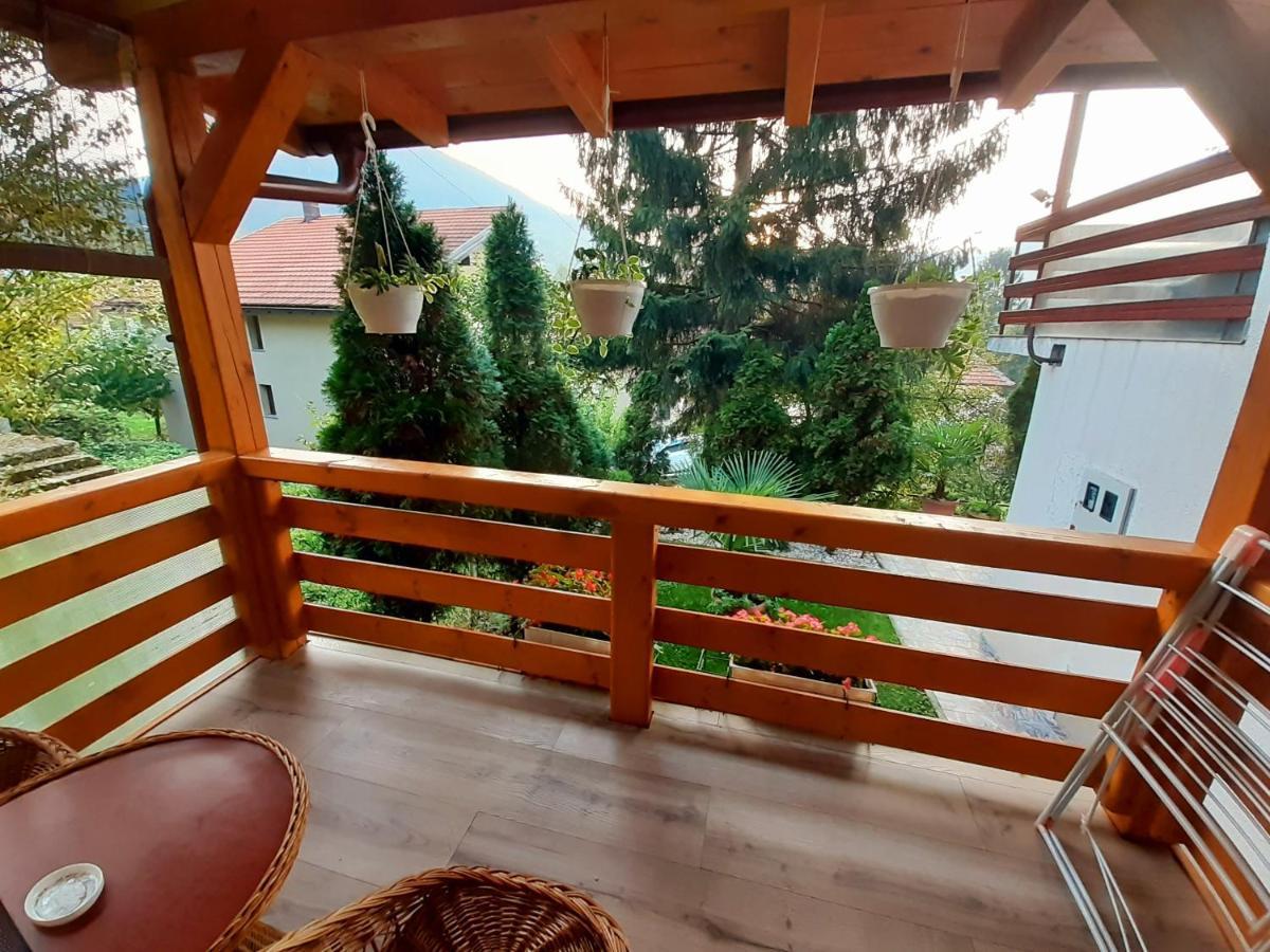 Obiteljski Apartman Borovi Вісоко Екстер'єр фото