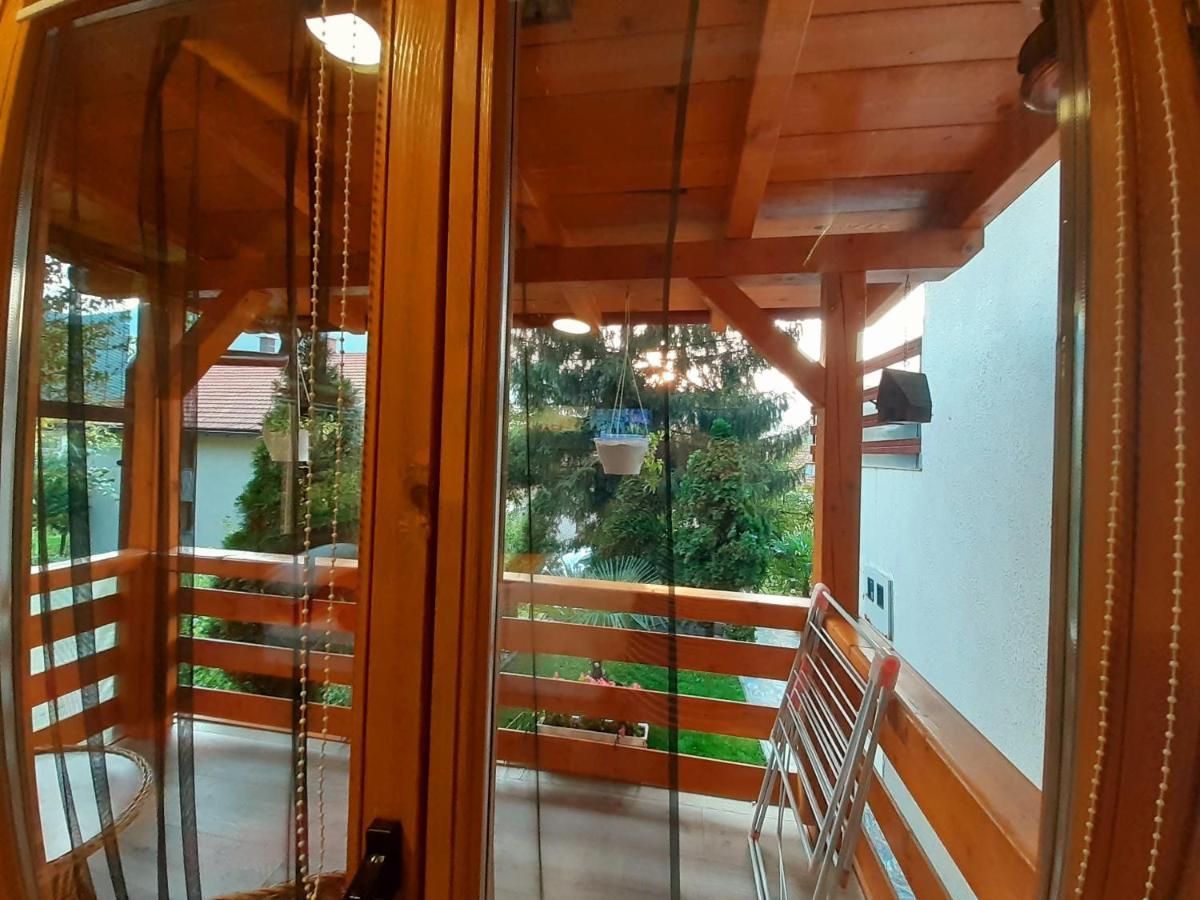 Obiteljski Apartman Borovi Вісоко Екстер'єр фото