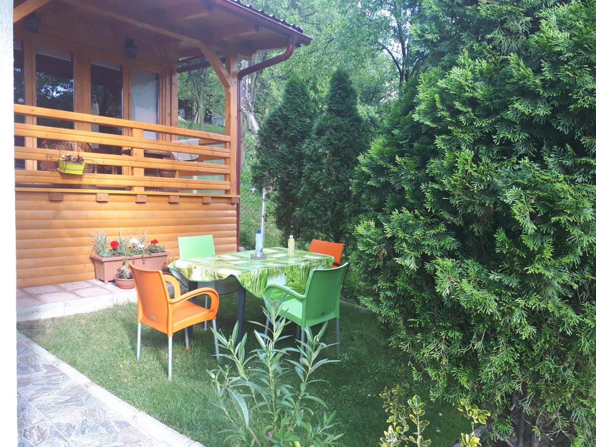 Obiteljski Apartman Borovi Вісоко Екстер'єр фото